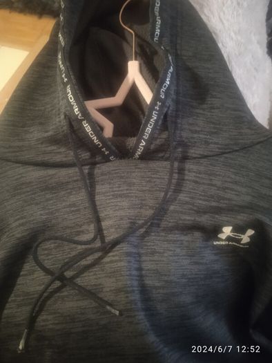 Under Armour crop hoodie