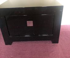 Black side locker