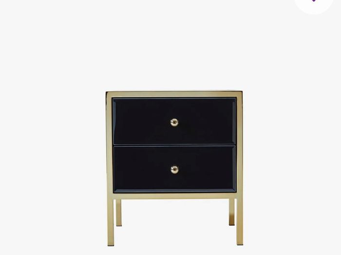 2 bedside tables with Drawers