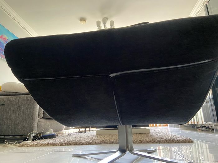 Swivel chair