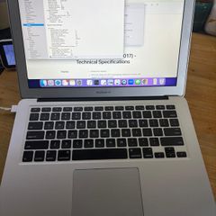 MacBook Air 13" (2017)