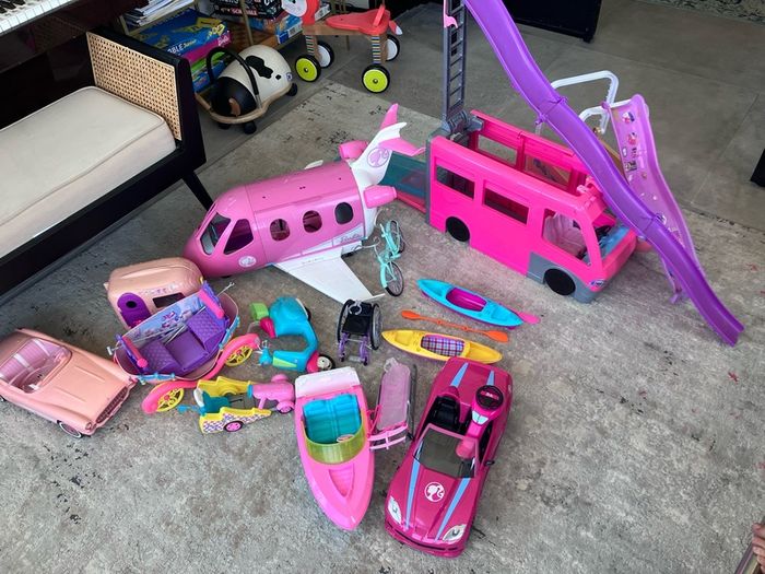 Barbie transport-theme collection