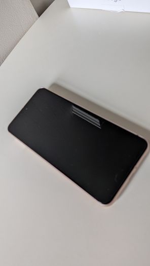 Google Pixel 8 - Like new - Google warranty until Feb 2027