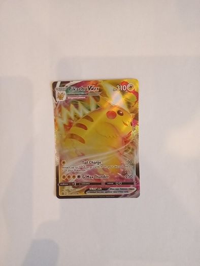 Pikachu VMAX
