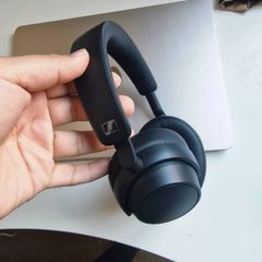 sennheiser accentum plus in like new condition