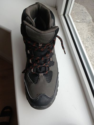 mens hiking boots