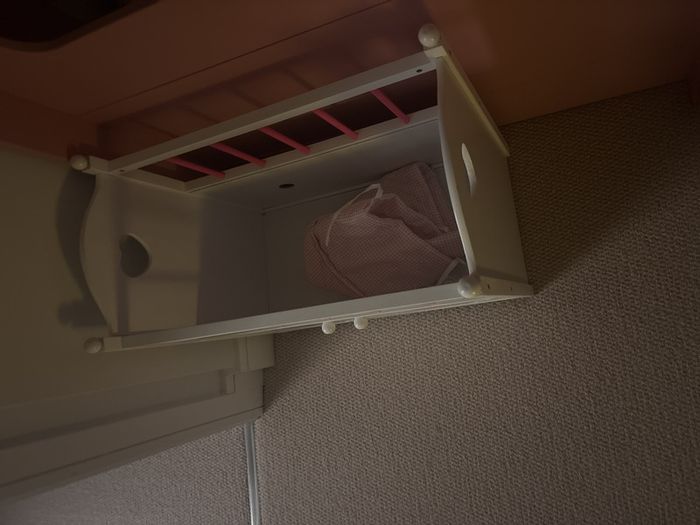 doll cot