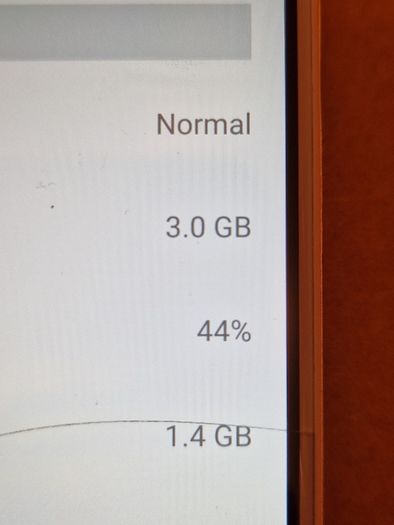 ZTE BLADE V8, 3GB Ram, 32 GB HDD, excellent Battery, 2 cracks on screen, doesn't affect operation