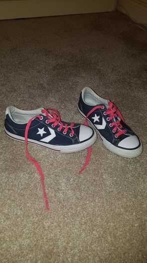 Girls Converse