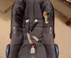 Maxi-Cosi CabrioFix Car seat & Base