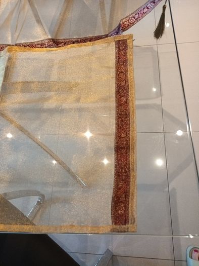 Table runner and 4 placemats