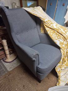ikea armchair standmom