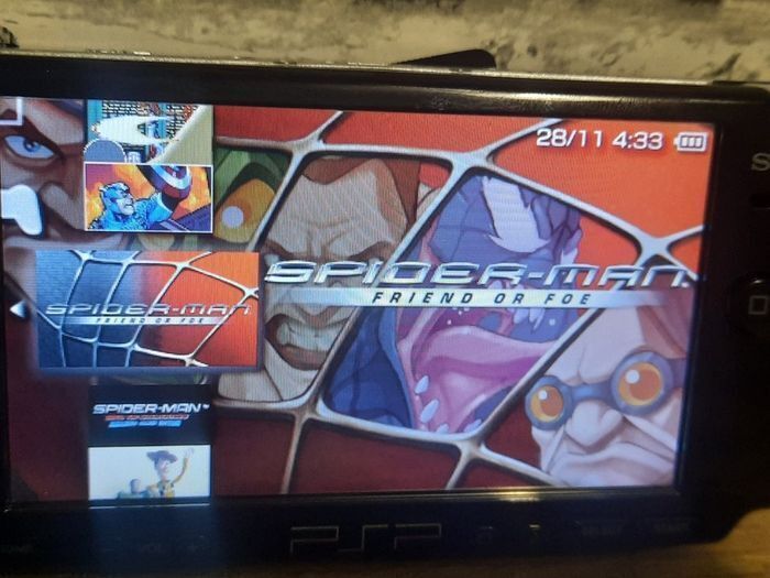 Sony Psp, case, charger, games