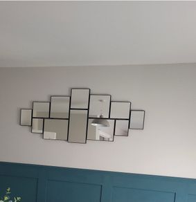 Wall mirror