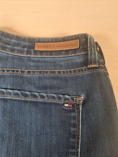 womens TOMMY HILFIGER ROME straight fit jeans stretchy blue denim  size W 32 L 32