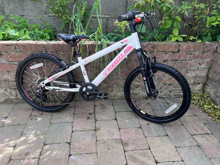 Adventure Mountain bike in great condition size 20