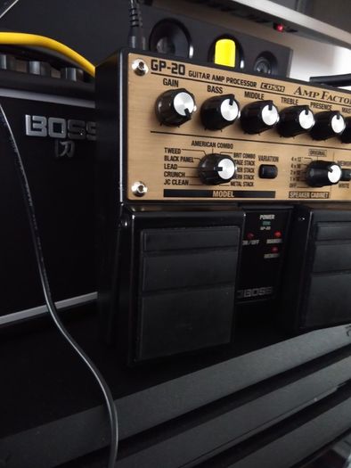 BOSS GP-20 Amp Factory.