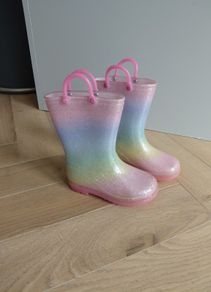 wellies