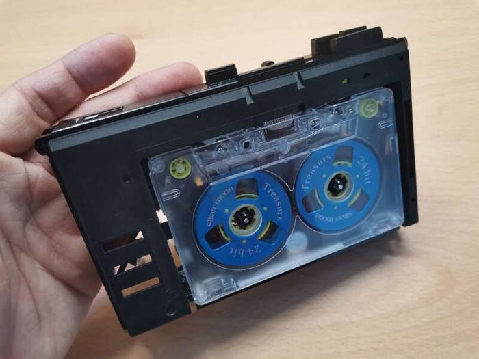 Sony WM-F28 Walkman Cassette Player