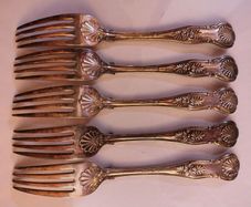 Vintage Kings Pattern Forks