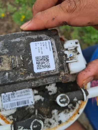 Fuel pump hyuandai i40 intank fuel pump fuel sending unit Hyuandai 31110-3V90,,, KIA 08300-2680