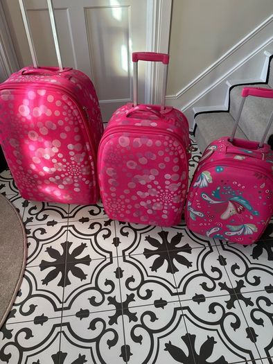 Luggage 3 piece, good condition.