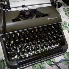 OLYMPIA SM3 typewriter working order