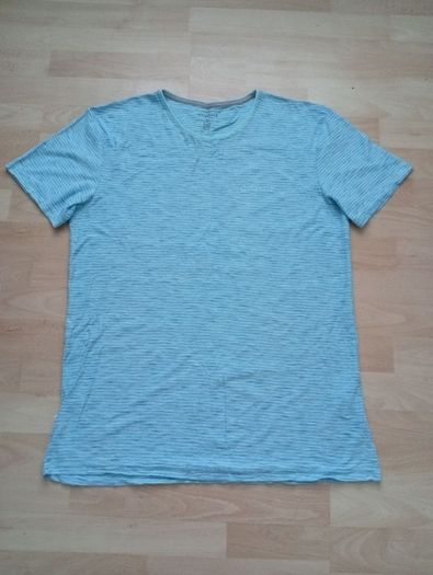 Quicksilver T-shirt ((Adult L))