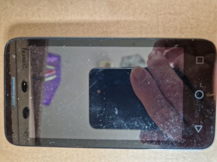 Vodafone Mobile Phone VFD 300, 4GB, in very good condition