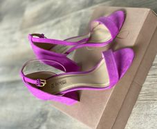 pink sandals
