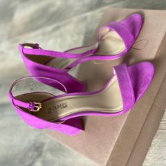 pink sandals