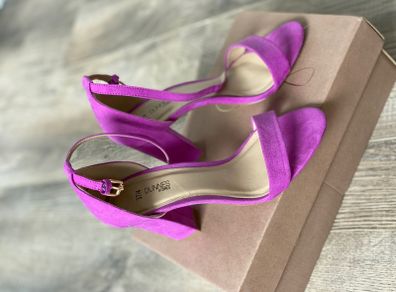 pink sandals