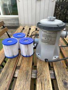Bestway Flowclear Pool Filter Pump 1249L/h + 3 Filters