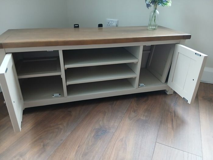 tv unit