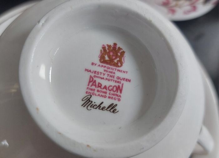 Fabulous Vintage China Tea for Four Teaset, by the Quality Maker Paragon Fine Bone China in the Stylish "Michelle" Pattern