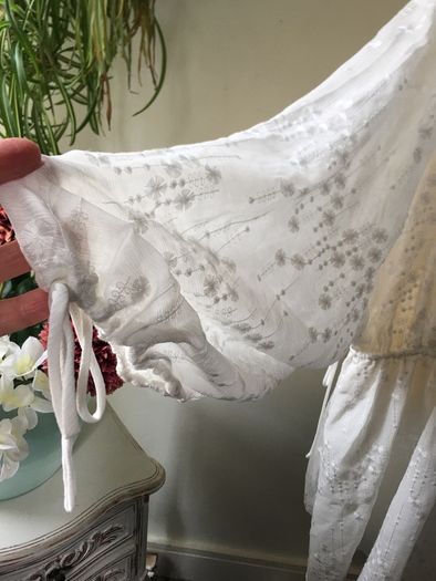 H&M embroidered dress, new, size M