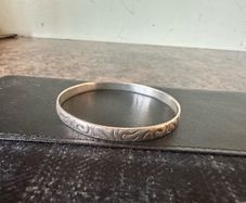 bangle