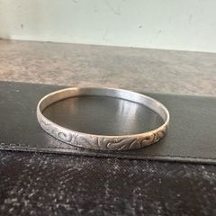 bangle