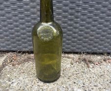 Clubland white port Bottle