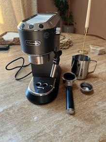 DeLonghi Dedica Pump Coffee Maker EC680