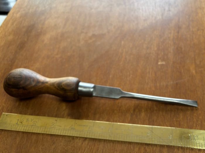 Old Colonel turnscrew