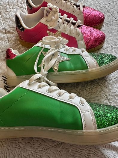 Sparkly red and green shoes free!