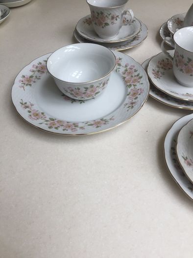 Royal Thun Czechoslovakia tea set