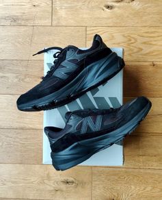 New Balance 990v6 Triple Black, size 43 (27.5 cm