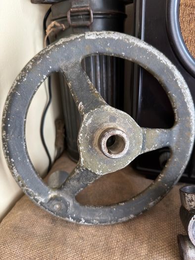 Ww2 artillery sight flak 88 and traversing crank for the German flak