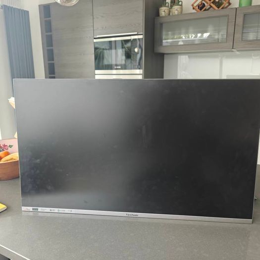 2x ViewSonic 27 inch WQHD Monitor (2560x1440)