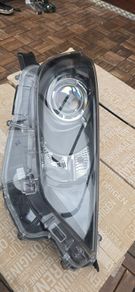 toyota yaris headlight right  side  2024
