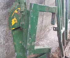 Cattle Crush Gate and Head Scoop