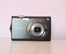 Nikon Coolpix S4000