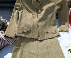 Women's suit